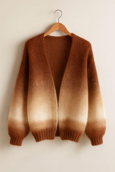 Sveter z ombré priadze